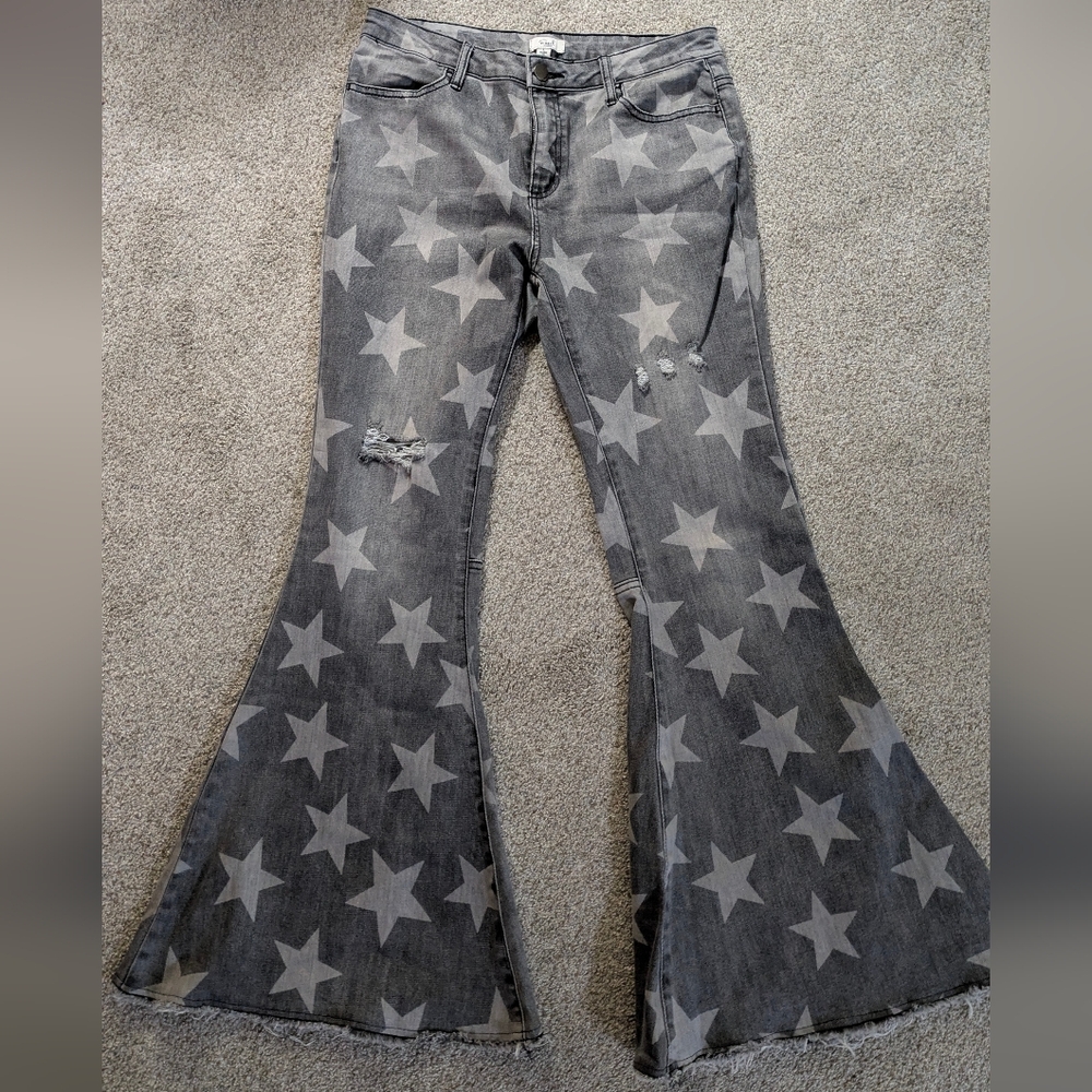 Easel Flare Star Jeans an Anthropologie Brand